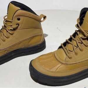 Nike Tan and Black Rain Boots